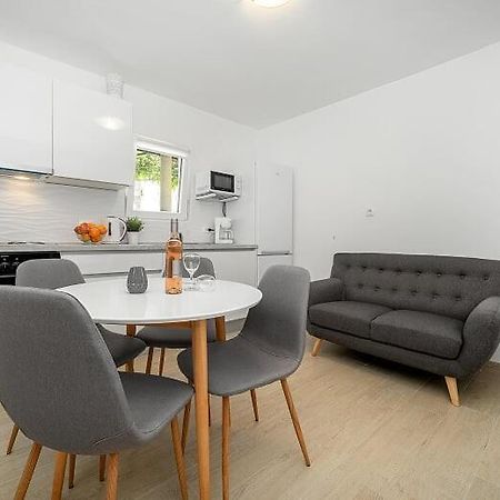 Sunshine Apartment Sovlje Tribalj Exterior foto