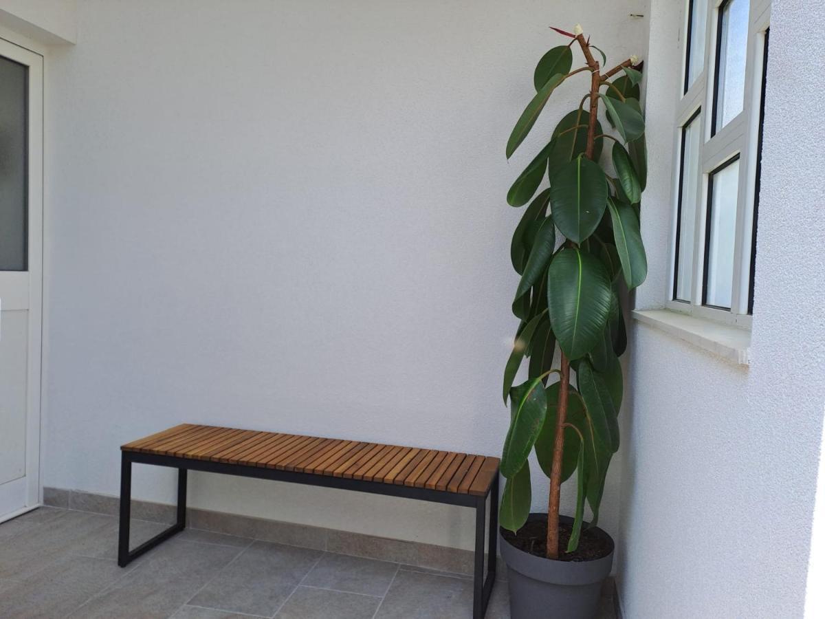 Sunshine Apartment Sovlje Tribalj Exterior foto