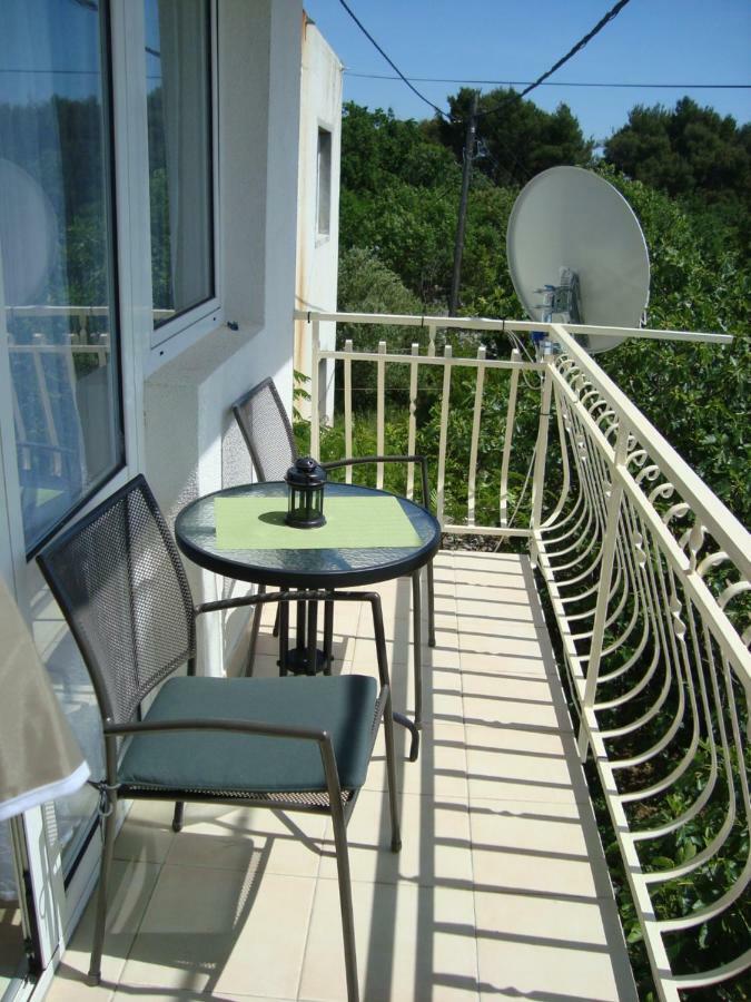 Sunshine Apartment Sovlje Tribalj Exterior foto
